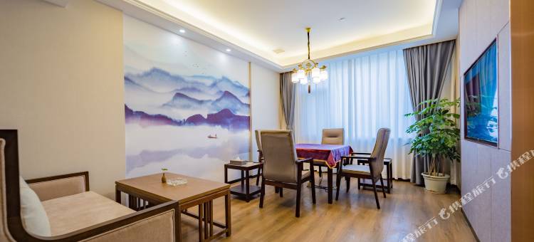 紫雲大酒店(仪陇高铁站店)图片