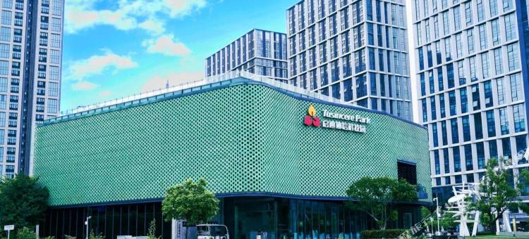Two乐逸行政公寓(大运体育馆丰隆深港店)图片