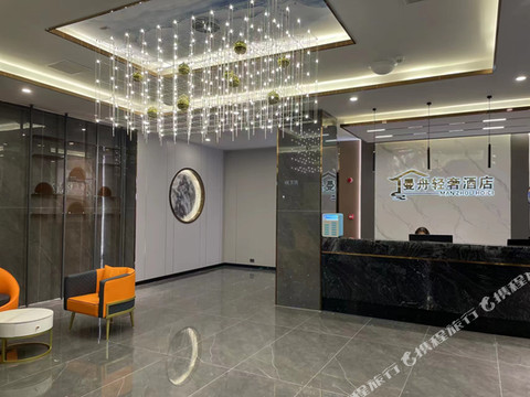 曼舟轻奢酒店(开江步行街店)