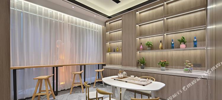 欢喜爱乐酒店(贺州灵峰广场缤纷环球城店)图片