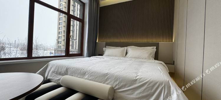 巴彦澜山民宿图片