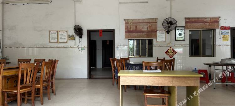 湾畔听海小院(钦州三娘湾店)图片