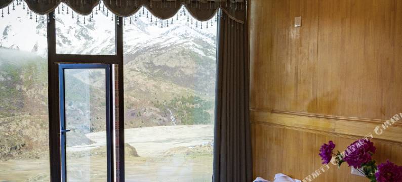 八宿县来古云之端大酒店图片