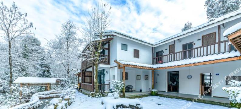 峨眉山竹隐苔客栈图片