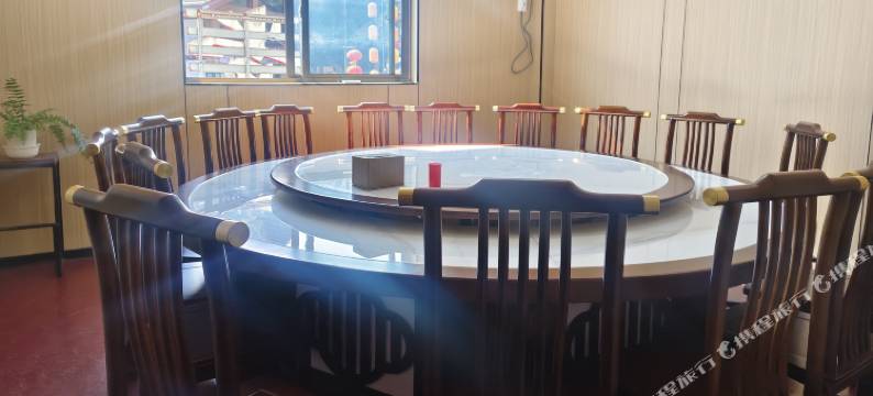 山与溪民宿(东部金沙索道店)图片