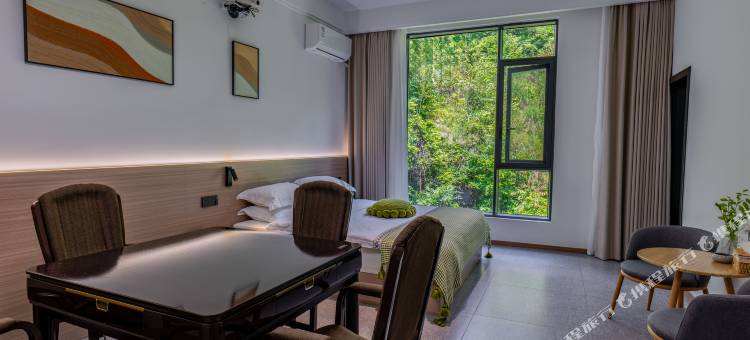 鹤峰观山小筑(屏山店)图片