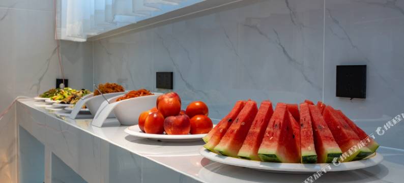 柏纳酒店(喀什地区妇幼保健院小亚郎湿地公园店)图片