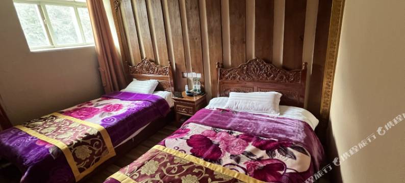 新龙措卡度假酒店图片