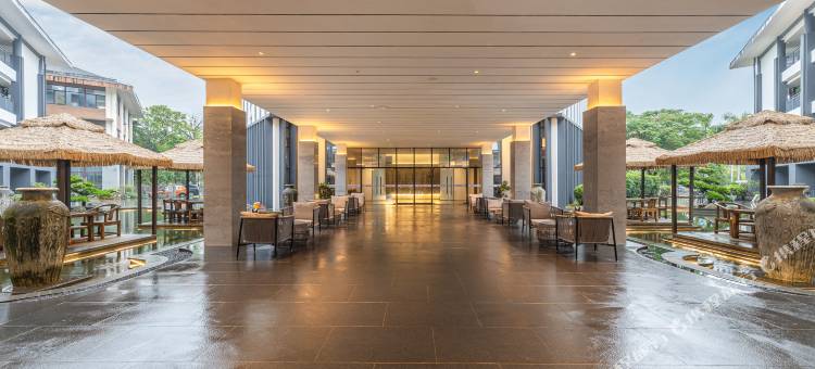 季枫国际酒店(万宁高铁站店)图片