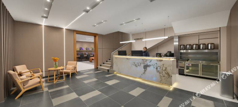 轻奢智能酒店(周口五一广场市中心医院店)图片