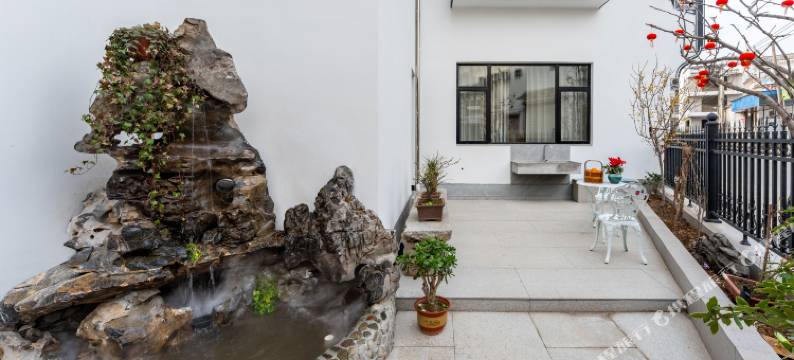 宏村紫晶阁民宿(宏村风景区店)图片