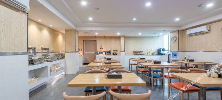潮漫酒店(深圳龙岗南联地铁站店)图片