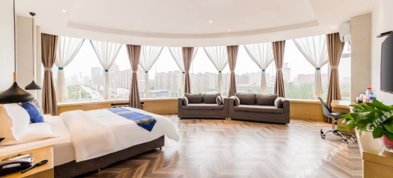 三百诺精品酒店(呼和浩特赛马场北路体育场地铁站店)图片