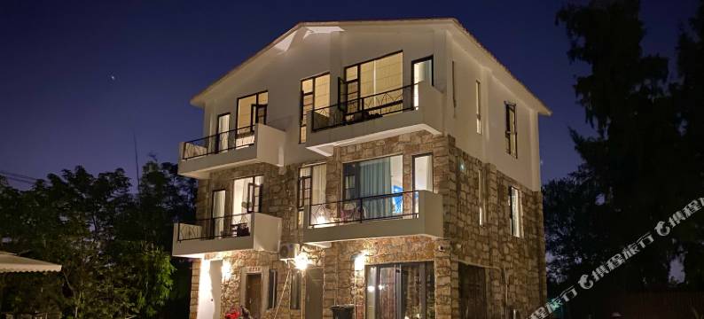 涠洲岛半月心邸美墅度假酒店(贝壳沙滩蓝桥店)图片