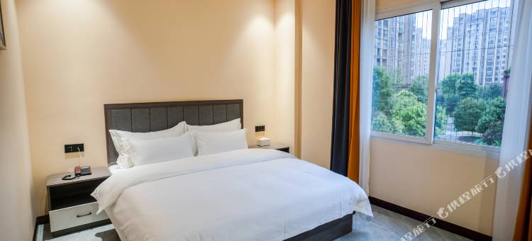 森派电竞酒店(重庆梁平高铁南站店)图片