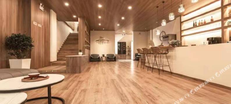 德令哈八瓣格桑民宿图片