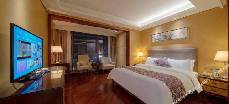 南京紫晶兰湾酒店(百家湖景枫中心店)图片