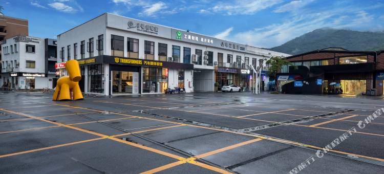 广州蓝顿电竞公寓(广东工程职业技术学院店)图片