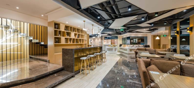 亚轻x酒店(上海同济医院新村路地铁站店)图片