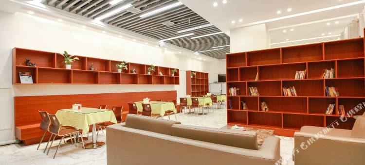 广州久龙酒店(金沙朗月广场店)图片