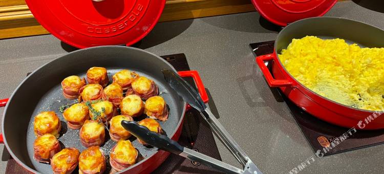 河堤漫旅-高雄站前館图片