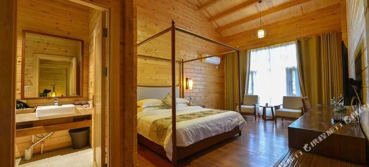 铜鼓时雨山庄图片