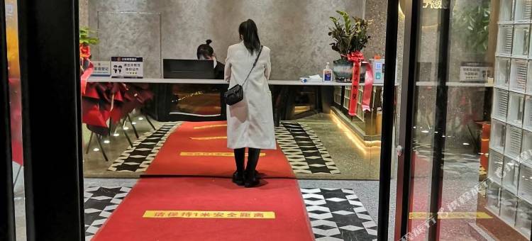 雅尼斯金马酒店图片