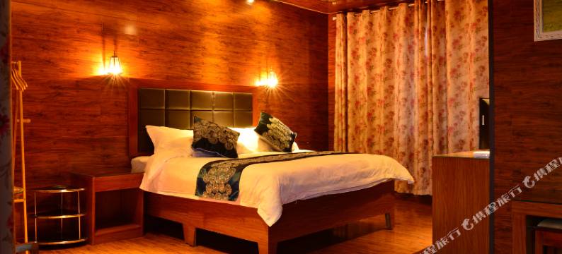 山丹军马场槐溪小镇图片