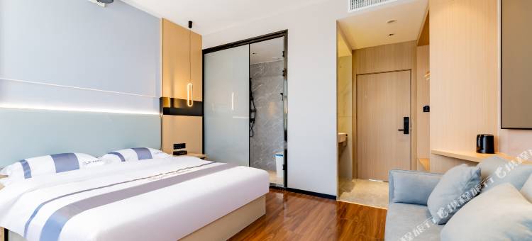 素悦智能精选酒店(大学城机场店)图片