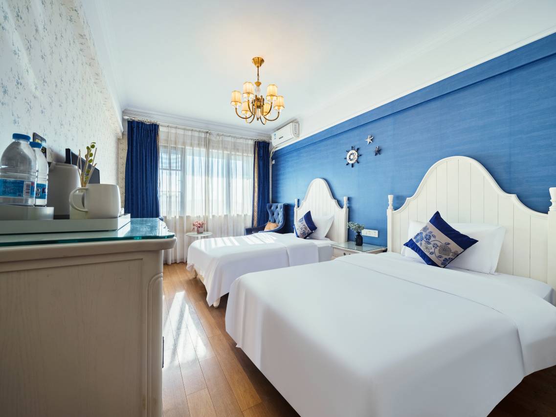 成都源美印象酒店(龙湖北城天街五块石地铁站店)