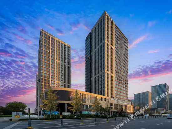 济南西站东广场亚朵酒店