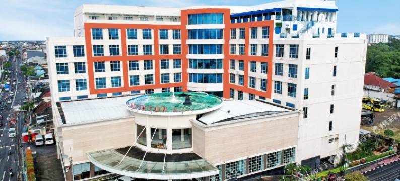 日惹马里奥波罗卡文顿酒店(Cavinton Hotel Malioboro Yogyakarta)图片