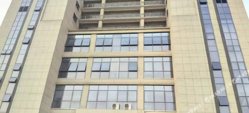 寒舍小居(凤凰中心广场店)图片