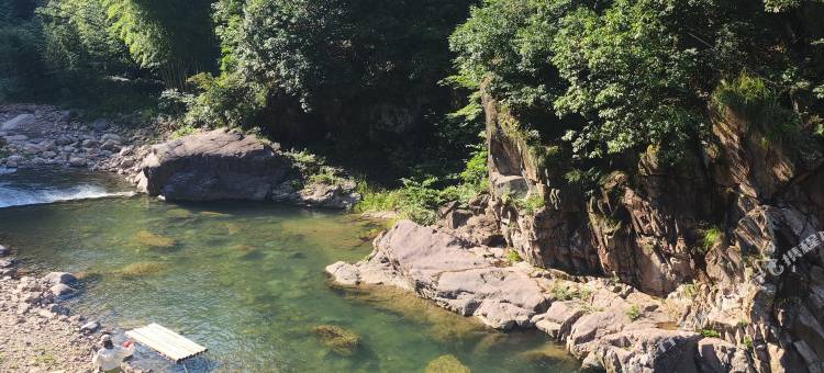 云隐山野·设计师度假民宿(安吉浙北大峡谷漂流店)图片