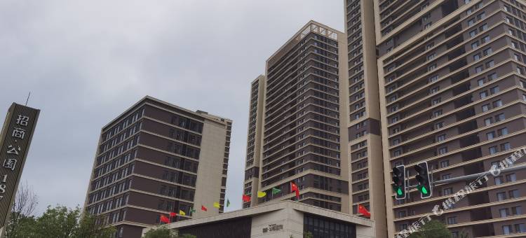 云莱小筑公寓(大连北站体育中心店)图片