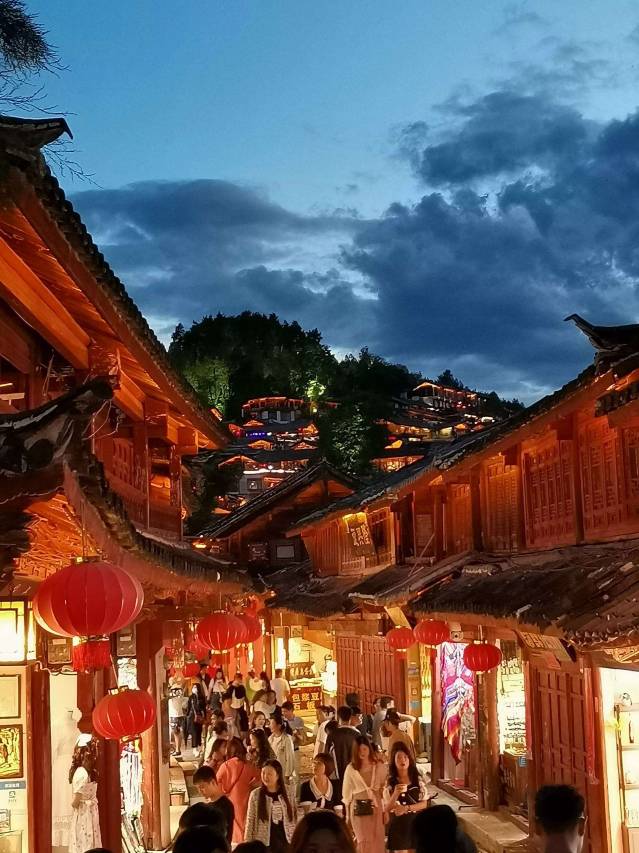 栖岸·Sunshine奢居半山古城全景美宿(丽江古城北门店)图片