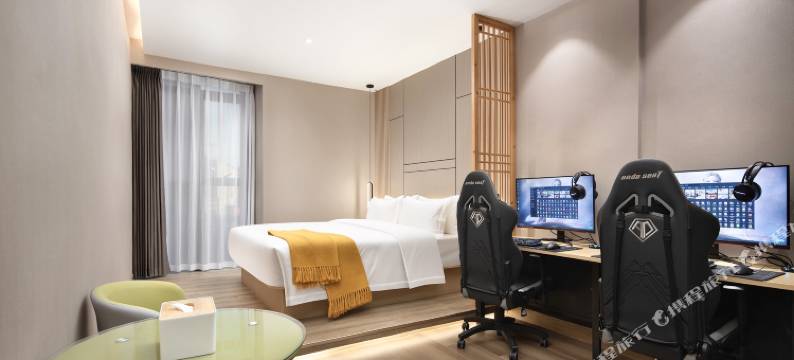 时光格电竞酒店(长沙高铁南站店)图片