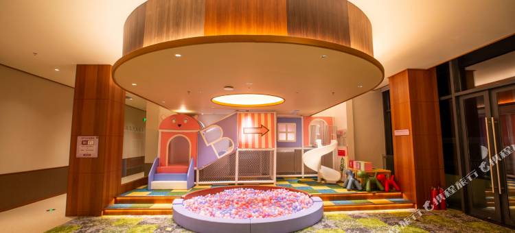 北大湖百万石温泉酒店图片