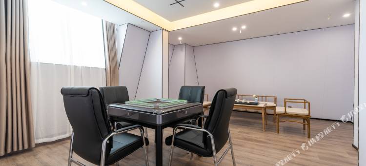 陌上轻雅酒店(贵阳龙洞堡机场巫山峡谷景区店)图片