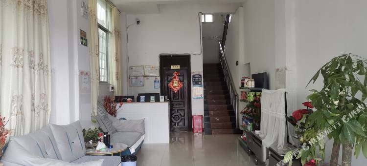 涵月旅社(广通北站店)图片