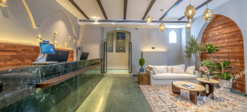 安达曼星途酒店(南宁朝阳广场地铁站三街两巷店)图片