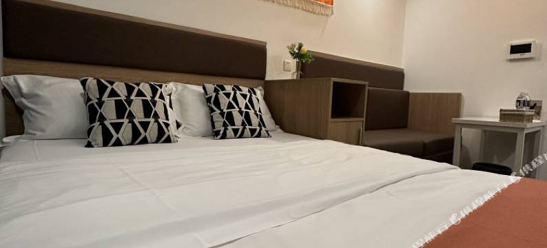 溪悦诗风公寓式酒店(扬州高铁站店)图片