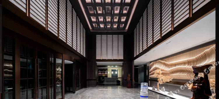 华兴米兰国际酒店(鲁山尧山大道店)图片