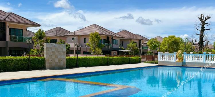 芭提雅Venice联排三卧泳池别墅近四方水上市场 商圈(Pattaya Venice Townhouse 3 Bedroom Pool Villa【Near the Floating Market + supermarket at the door 】)图片