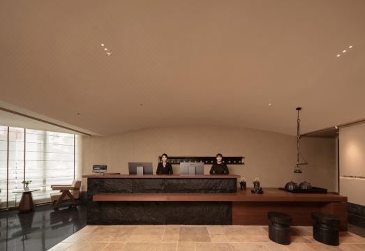 青岛五四广场闽江路亚朵酒店外景图