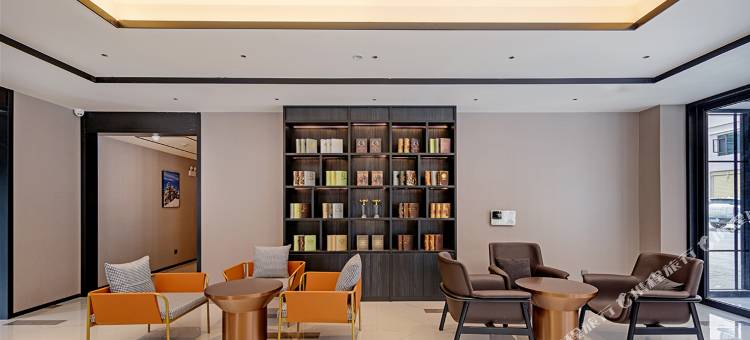 白玉兰酒店(珠峰小镇店)图片