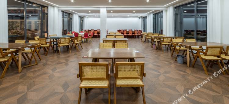 君意|向野·180°全景度假美宿(丰宁坝上中国马镇旅游度假区店)图片