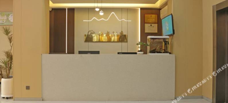 铂威酒店(郑州五一公园锦艺城店)图片