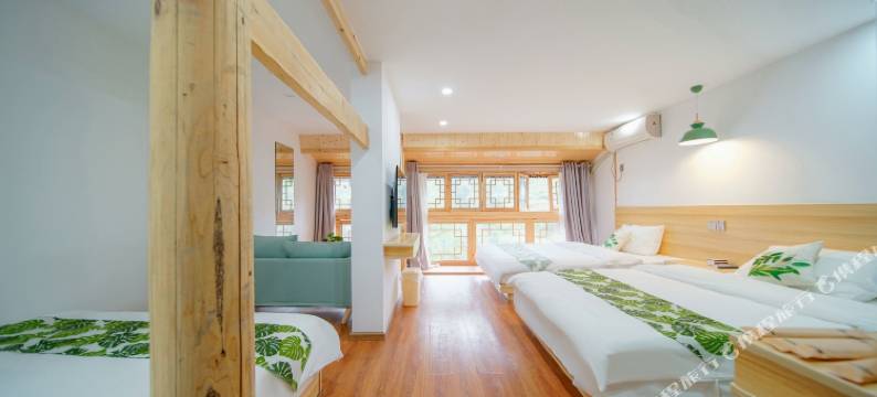 西江千户苗寨二月·花居派客栈图片