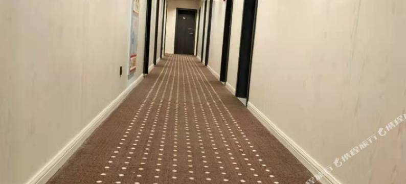 华庭酒店(上海陆家嘴八佰伴店)图片